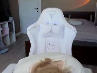 yourl1ttleangel Live Webcam on CamSoda