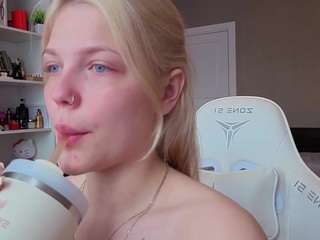 yourl1ttleangel webcam