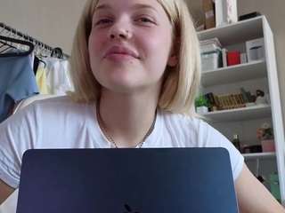 yourl1ttleangel