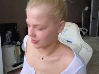YourL1ttleAngel live cam preview