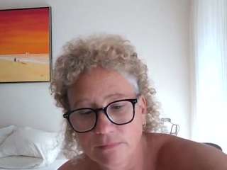 Blondecougar