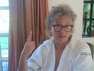 Blondecougar