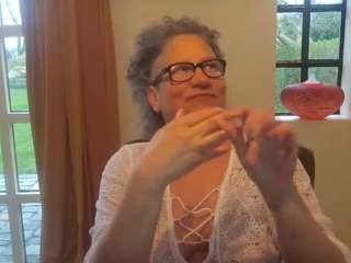 blondecougar's CamSoda show and profile