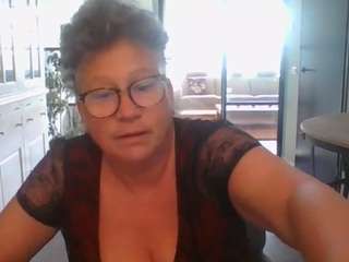 Blondecougar