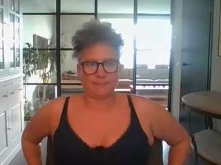 Blondecougar