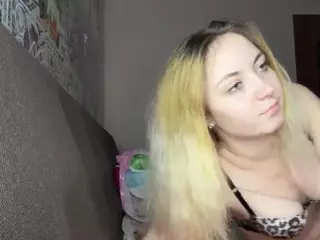 HelenBlairs's Live Sex Cam Show