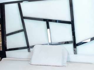 arinnarussell Live Webcam on CamSoda