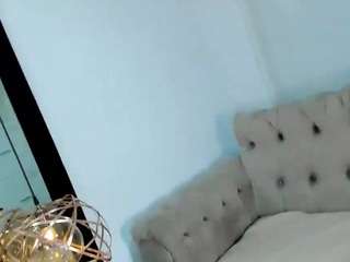 arinnarussell webcam