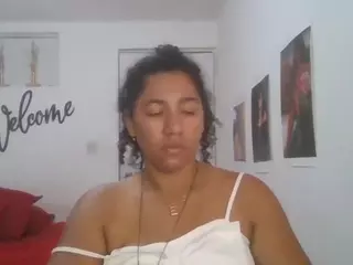 Bellacrespa's Live Sex Cam Show
