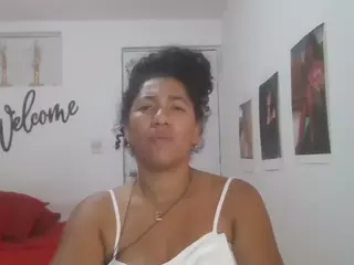 Bellacrespa's Live Sex Cam Show