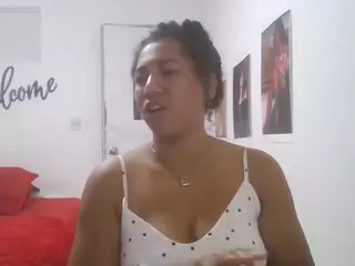 Bellacrespa's Live Sex Cam Show
