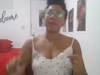 Bellacrespa's Live Sex Cam Show
