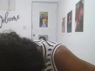 Bellacrespa's Live Sex Cam Show