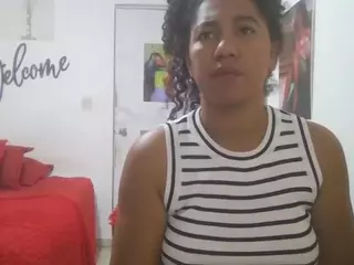 Bellacrespa's Live Sex Cam Show