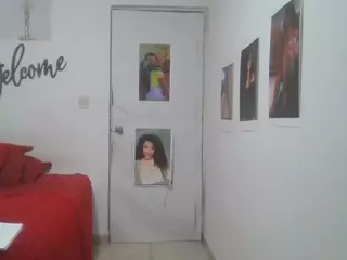 Bellacrespa's Live Sex Cam Show