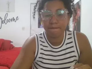 Bellacrespa's Live Sex Cam Show