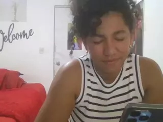 Bellacrespa's Live Sex Cam Show