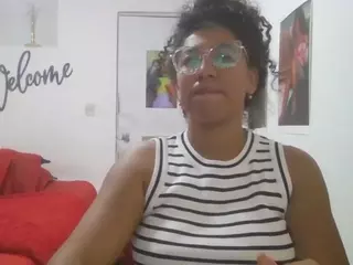 Bellacrespa's Live Sex Cam Show