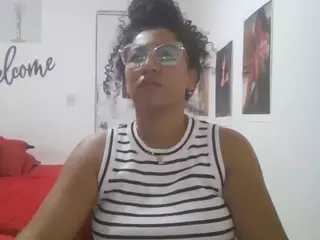 Bellacrespa's Live Sex Cam Show