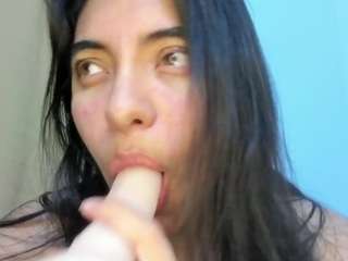 Model ini sedang live sekarang. misseylenss