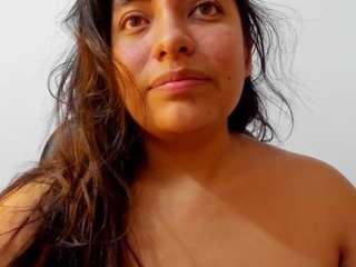 Live cam show with misseylenss