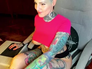 PriscillaThornX's Live Sex Cam Show