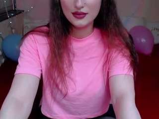 salviali's CamSoda show and profile