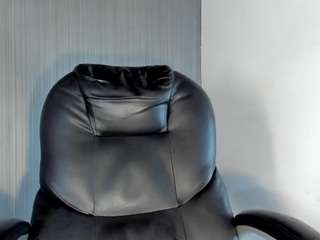 emilyy-77 live cam profile
