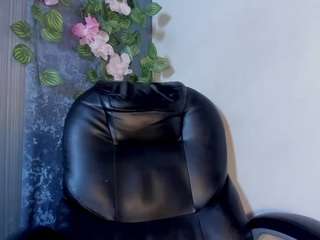 emilyy-77
