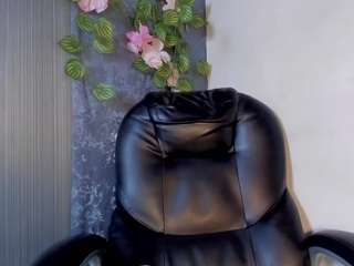emilyy-77
