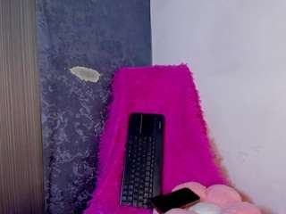 emilyy-77