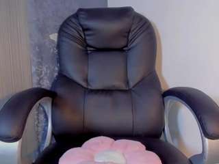 emilyy-77