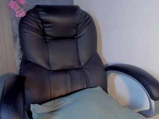 emilyy-77