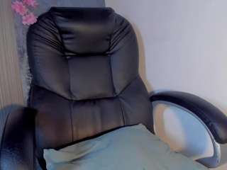 emilyy-77