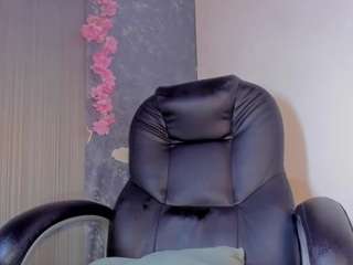emilyy-77