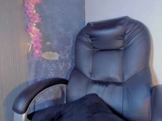 emilyy-77