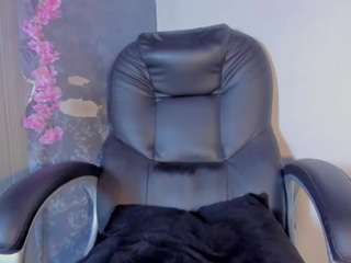 emilyy-77