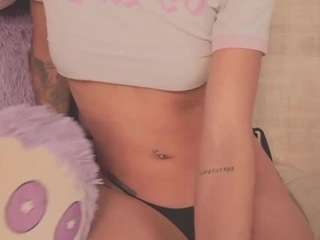 emilyy-77