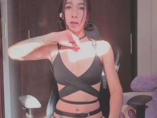 emilyy-77