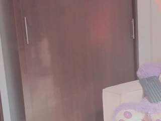 emilyy-77