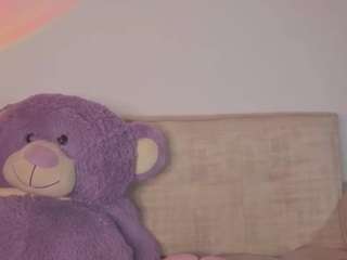 emilyy-77