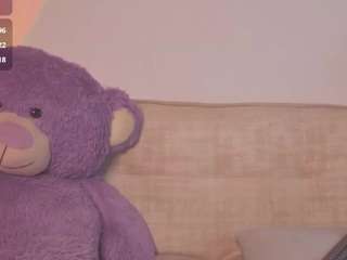 emilyy-77