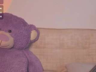 emilyy-77