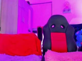 hellen-moons Live Webcam on CamSoda