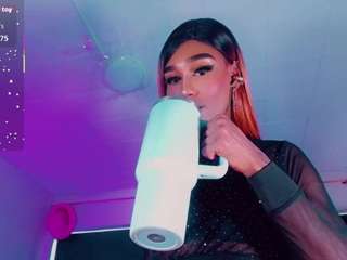 kendall-hornyy webcam