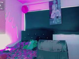 kendall-hornyy webcam