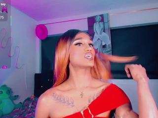 kendall-hornyy webcam model