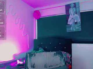 kendall-hornyy webcam