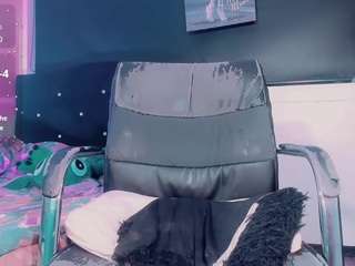 kendall-hornyy webcam