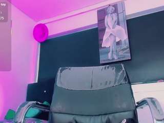 kendall-hornyy webcam